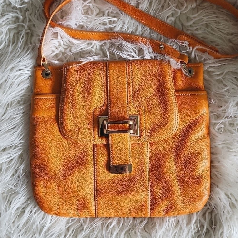 LIZ CLAIBORNE vintage orange/yellow leather crossbody bag